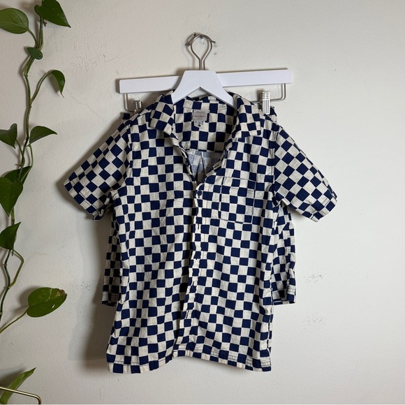 Hanna Andersson Kids Matching Set - Checkered Shorts and Short Sleeve Shirt - 10 - Picture 3 of 6